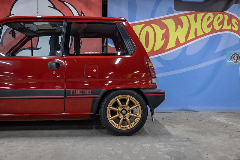 Дерзкий моторчик и мопед в комплекте: опыт владения Honda City Turbo I 1982 года