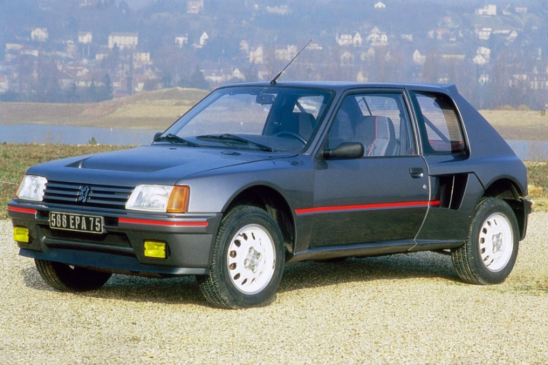 Львёнок-рекордсмен: почему Peugeot 205 был одним из лучших в своём классе